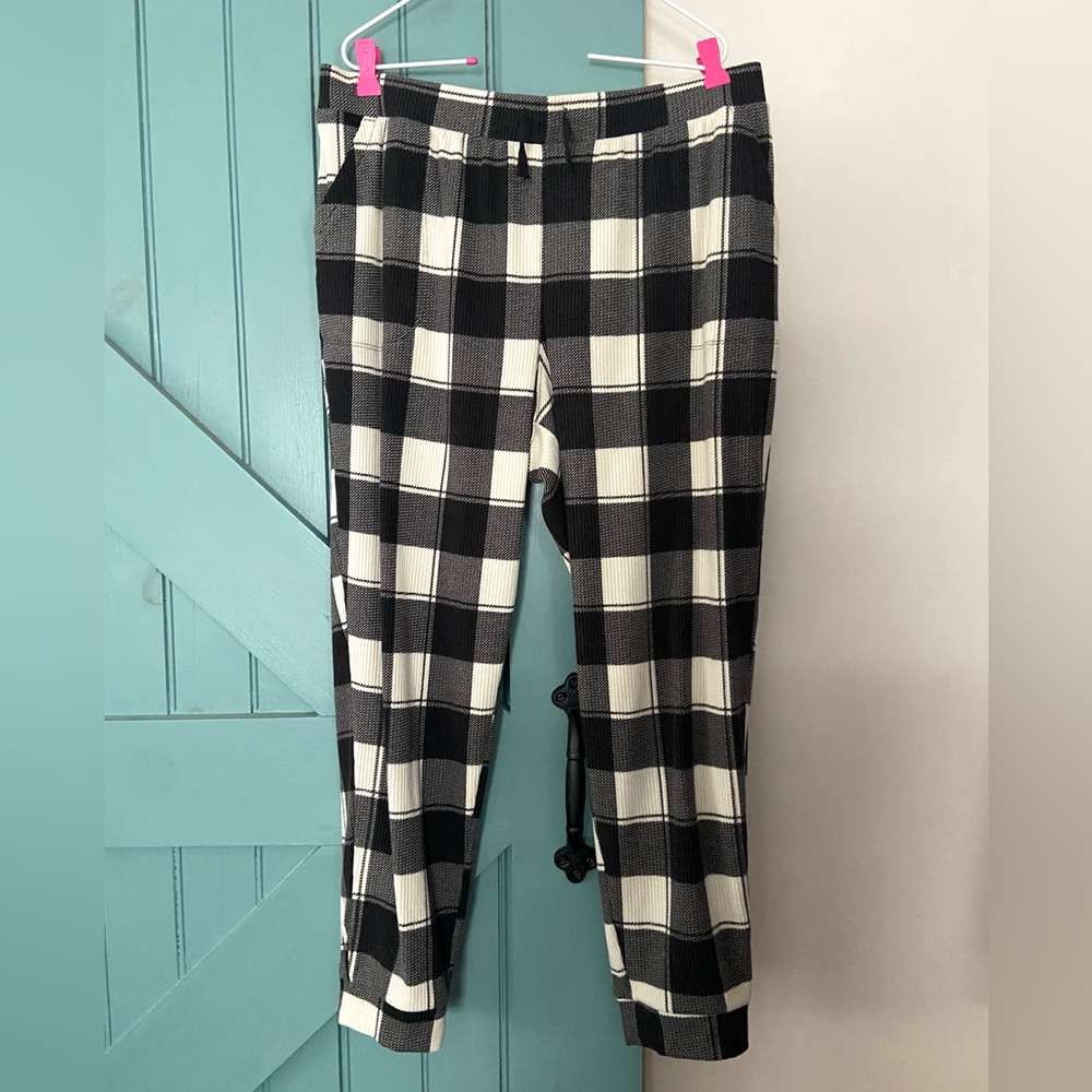 Sonoma Women’s Black and White Plaid Pajama Pants Size XL